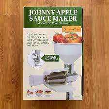 Johnny Apple Sauce Maker - BeReadyFoods.com